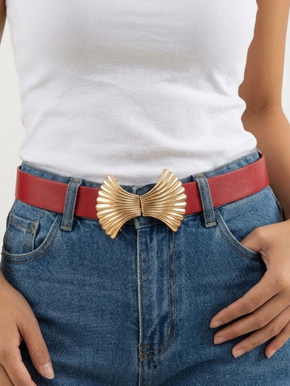 Vintage Mimi di Niscemi Gold Shell Belt Buckle Interlocking Talbots Red Vegan